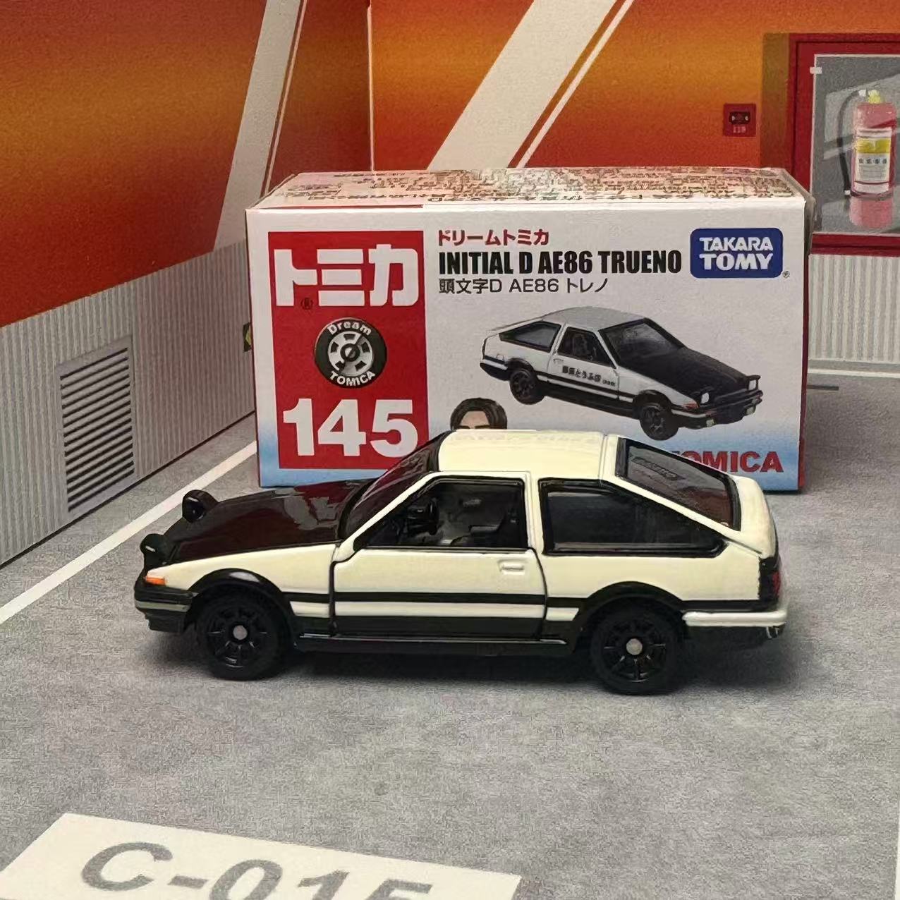 Takara Tomy Tomica NO.145 séri - Model Kit Ae86 avis et prix
