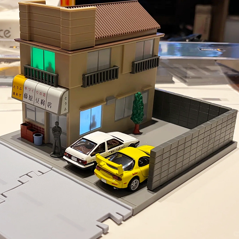 Modèle de voiture Takara Tomy  - Model Kit Ae86 avis et prix