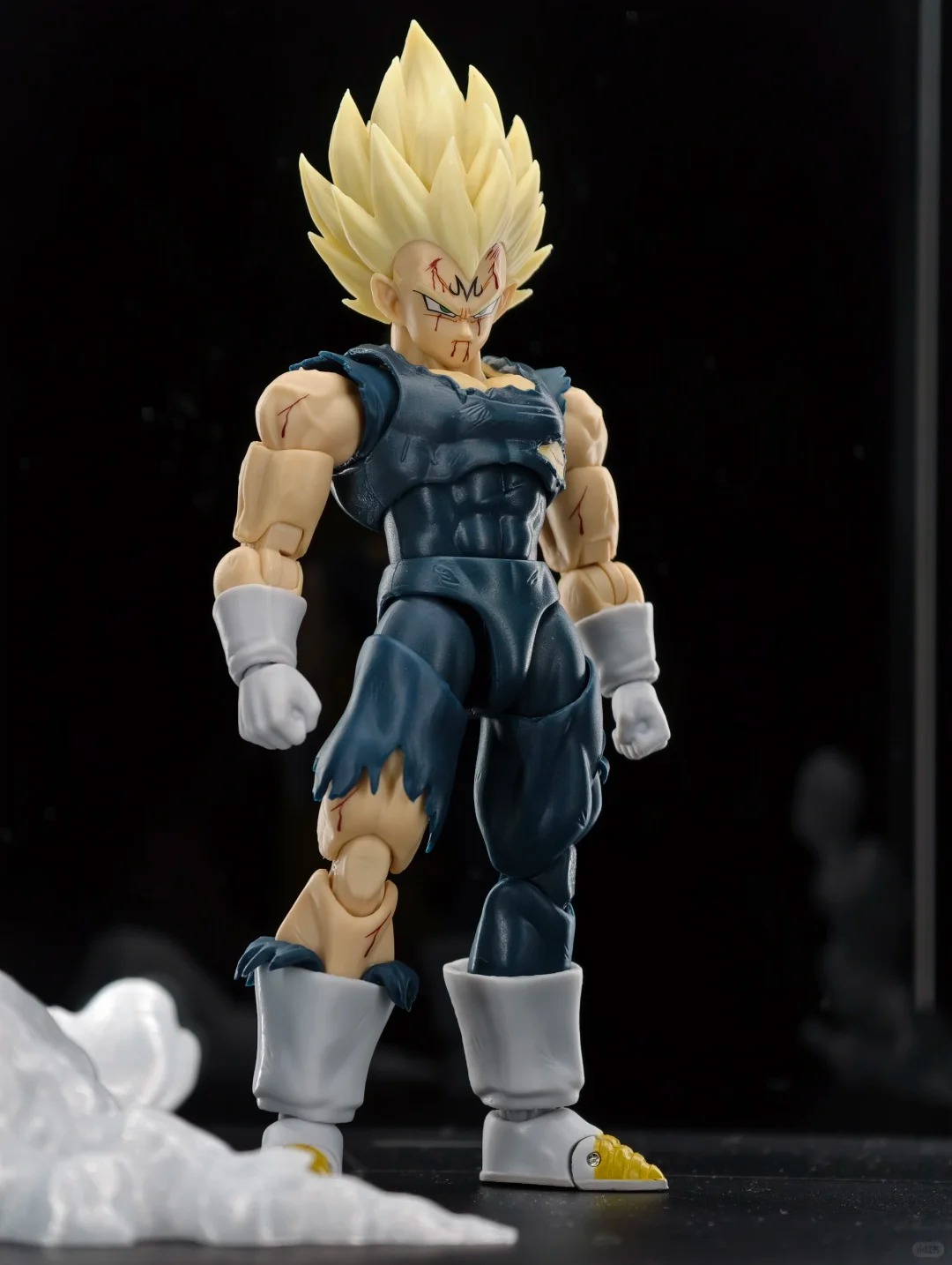En stock BlackHole&TK Figurine - Model Kit Vegito avis et prix